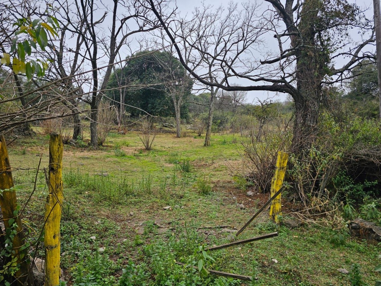 Lote venta El Parador de la Montaña 2000 m². Escritura. Luz y agua en la puerta. Vistas. Santa Rosa de Calamuchita.