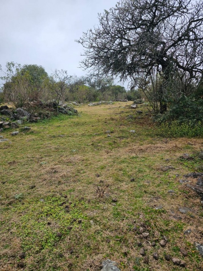 Lote venta El Parador de la Montaña 2000 m². Escritura. Luz y agua en la puerta. Vistas. Santa Rosa de Calamuchita.