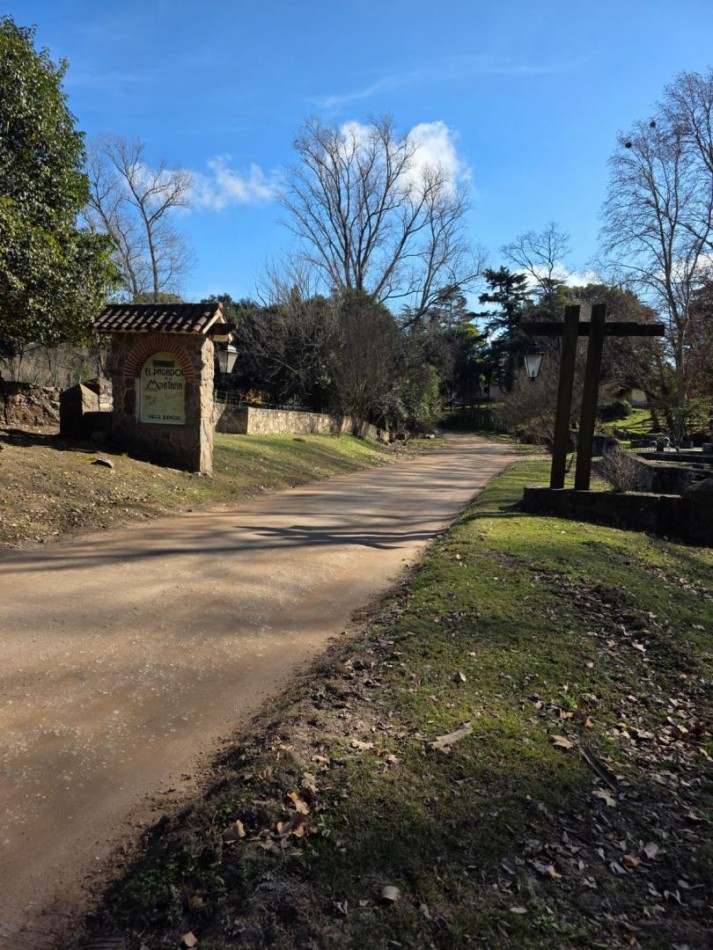 Lote venta El Parador de la Montaña 2000 m². Escritura. Luz y agua en la puerta. Vistas. Santa Rosa de Calamuchita.