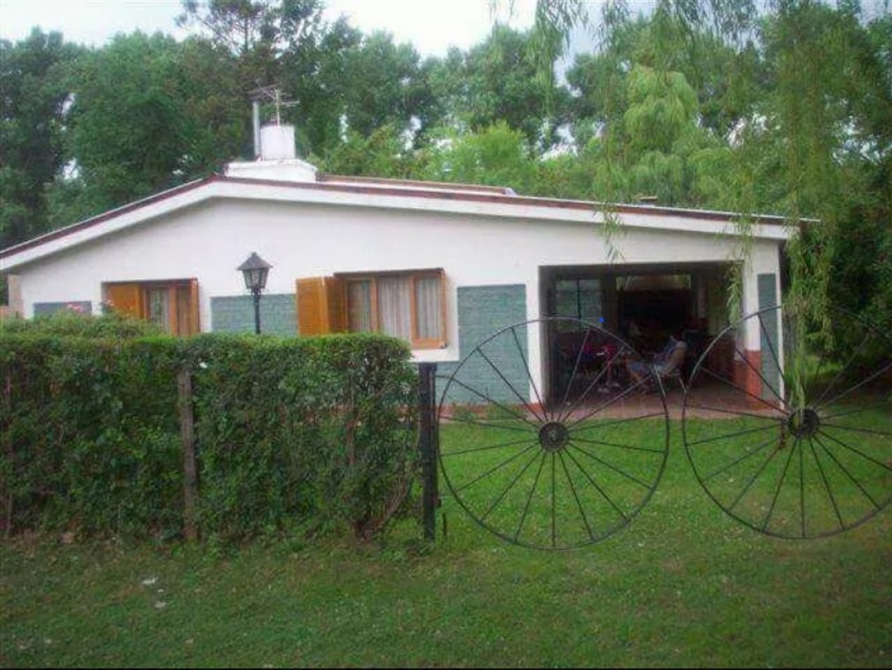 Casa Venta Villa Ciudad Parque 2 dormitorios Amplio Parque 200 metros Rio Luz Agua Escritura