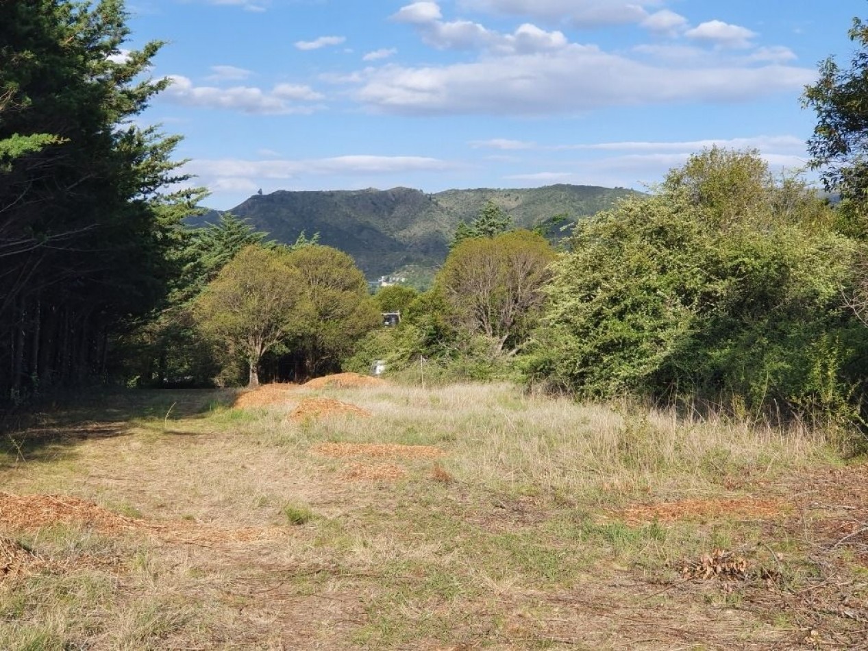 2 Lotes Amplios Venta Villa General Belgrano 2500 M² cada uno Excelentes Vistas Sierras Chicas Y Grandes Entorno Familiar Construccion Cabaña Escritura