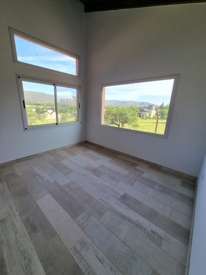 Casa Venta Los Reartes Terreno 2833 m² Barrio La Soleada Gran Vistas Sierras Grandes Y Chicas Lugar Exclusivo Servicios Subterraneos Instalados 