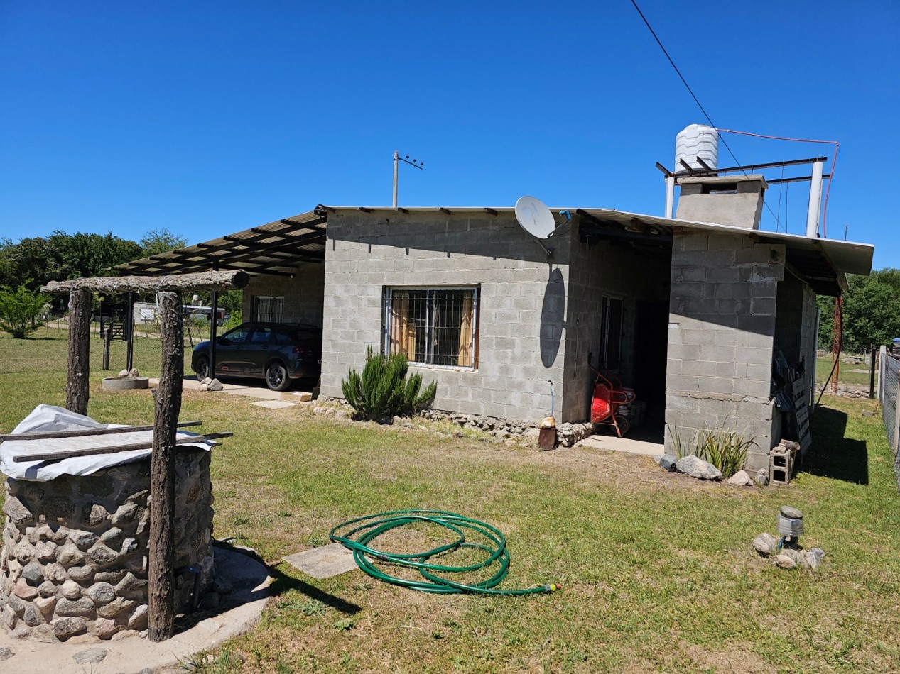 Casa Venta Santa Rosa De Calamuchita Sexto Loteo 3 Ambientes 118 M² Construidos Gran Terreno Jardin 