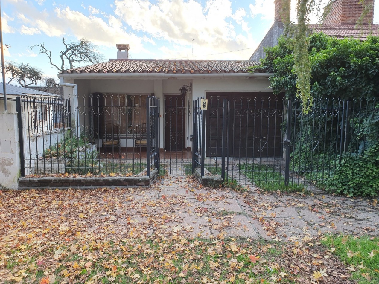 Casa Venta Santa Rosa De Calamuchita B° Gomez 3 Dormitorios 2 Baños 3 Cuadras Rio 4 Cuadras Centro Vistas Sierras Grandes Y Chicas Luz Agua Gas Escritura. A Refaccionar OPORTUNIDAD!!!!