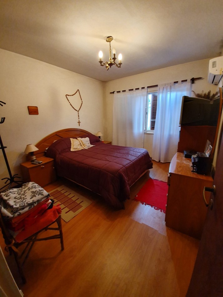 Casa Venta Santa Rosa De Calamuchita B° Gomez 3 Dormitorios 2 Baños 3 Cuadras Rio 4 Cuadras Centro Vistas Sierras Grandes Y Chicas Luz Agua Gas Escritura. A Refaccionar OPORTUNIDAD!!!!