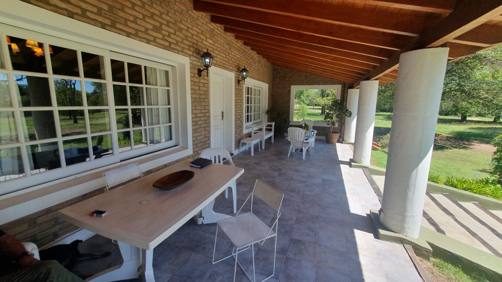 Casa en Venta con Gran Parque de 2 Hectareas Forestadas. Lugar Exclusivo