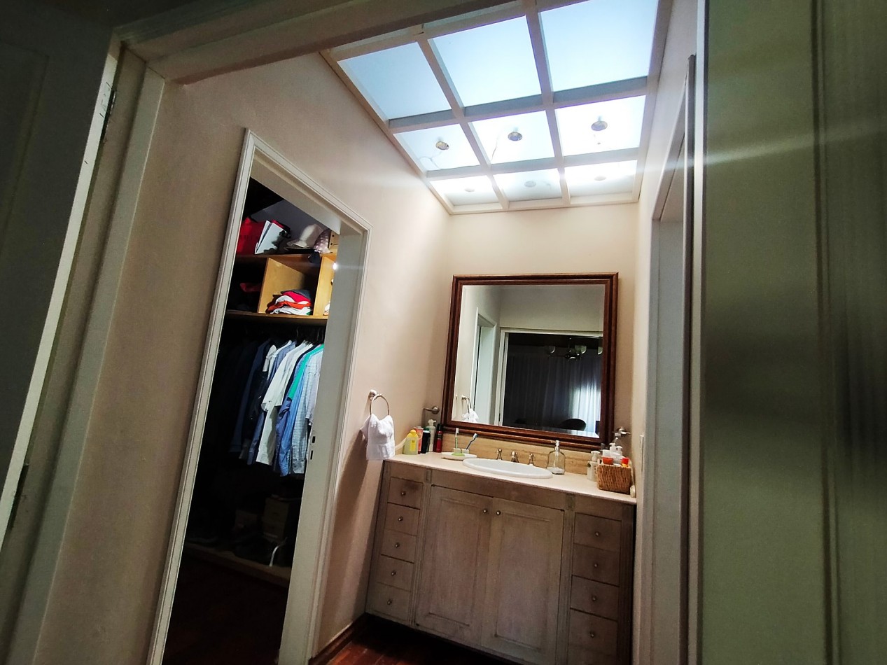 Casa en Venta con Gran Parque de 2 Hectareas Forestadas. Lugar Exclusivo
