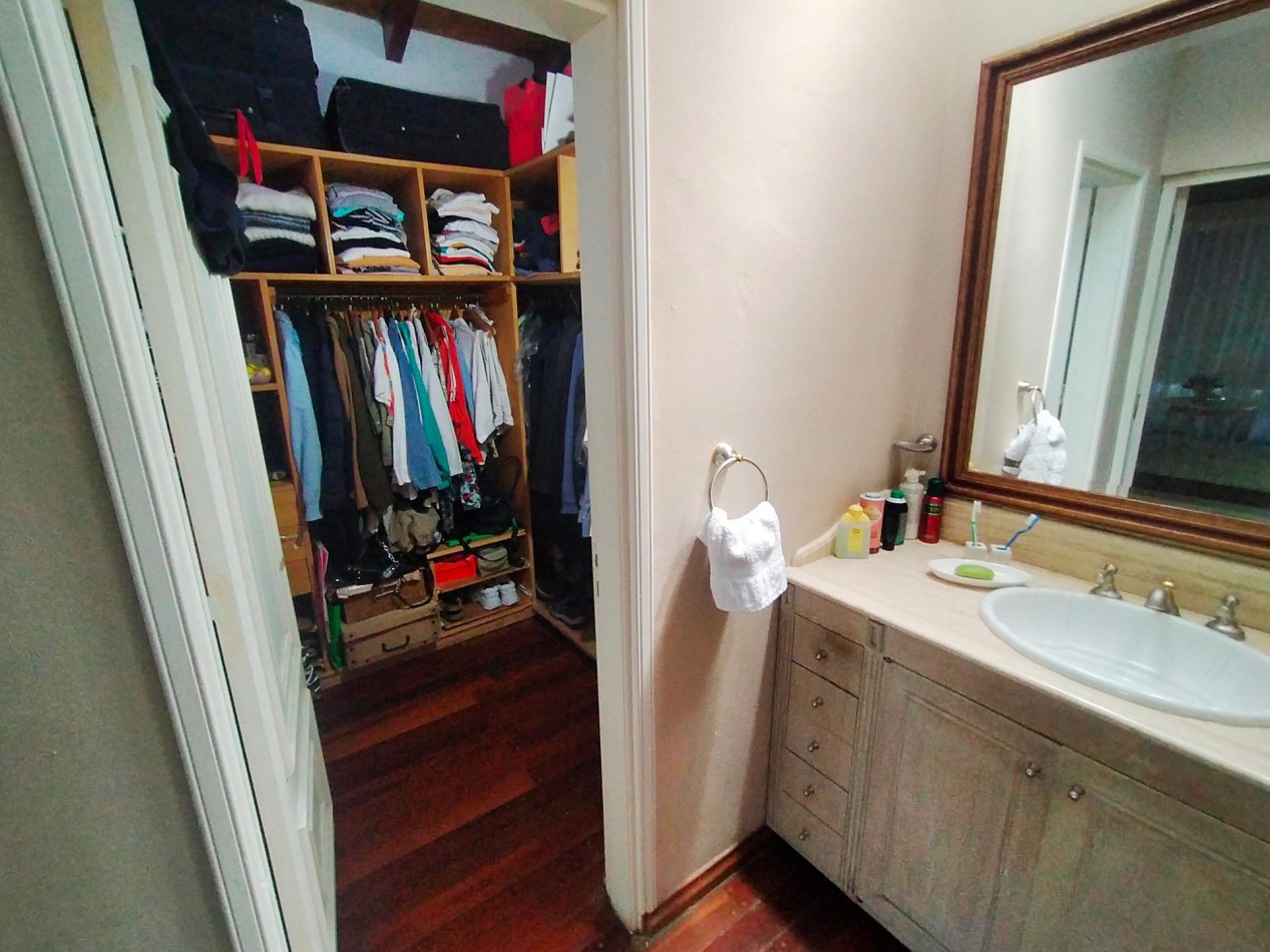 Casa en Venta con Gran Parque de 2 Hectareas Forestadas. Lugar Exclusivo