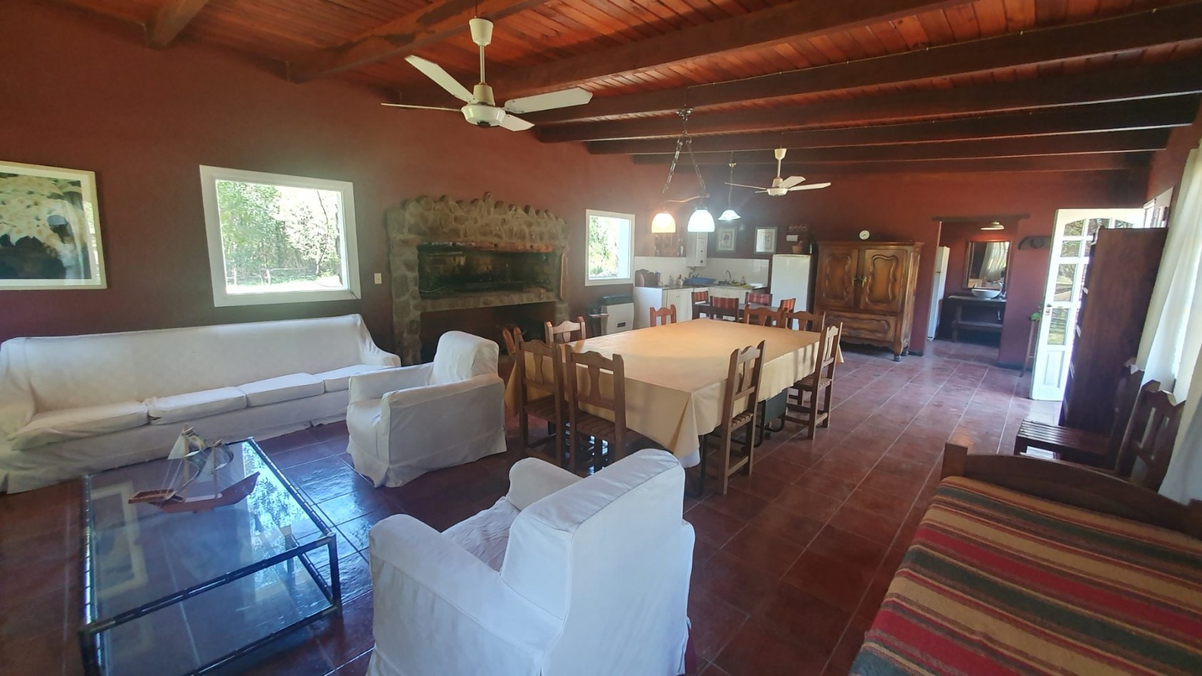Casa en Venta con Gran Parque de 2 Hectareas Forestadas. Lugar Exclusivo