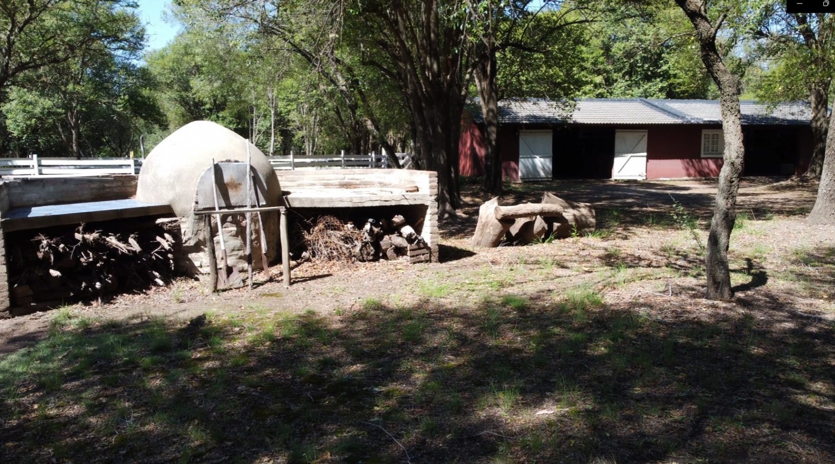 Casa en Venta con Gran Parque de 2 Hectareas Forestadas. Lugar Exclusivo