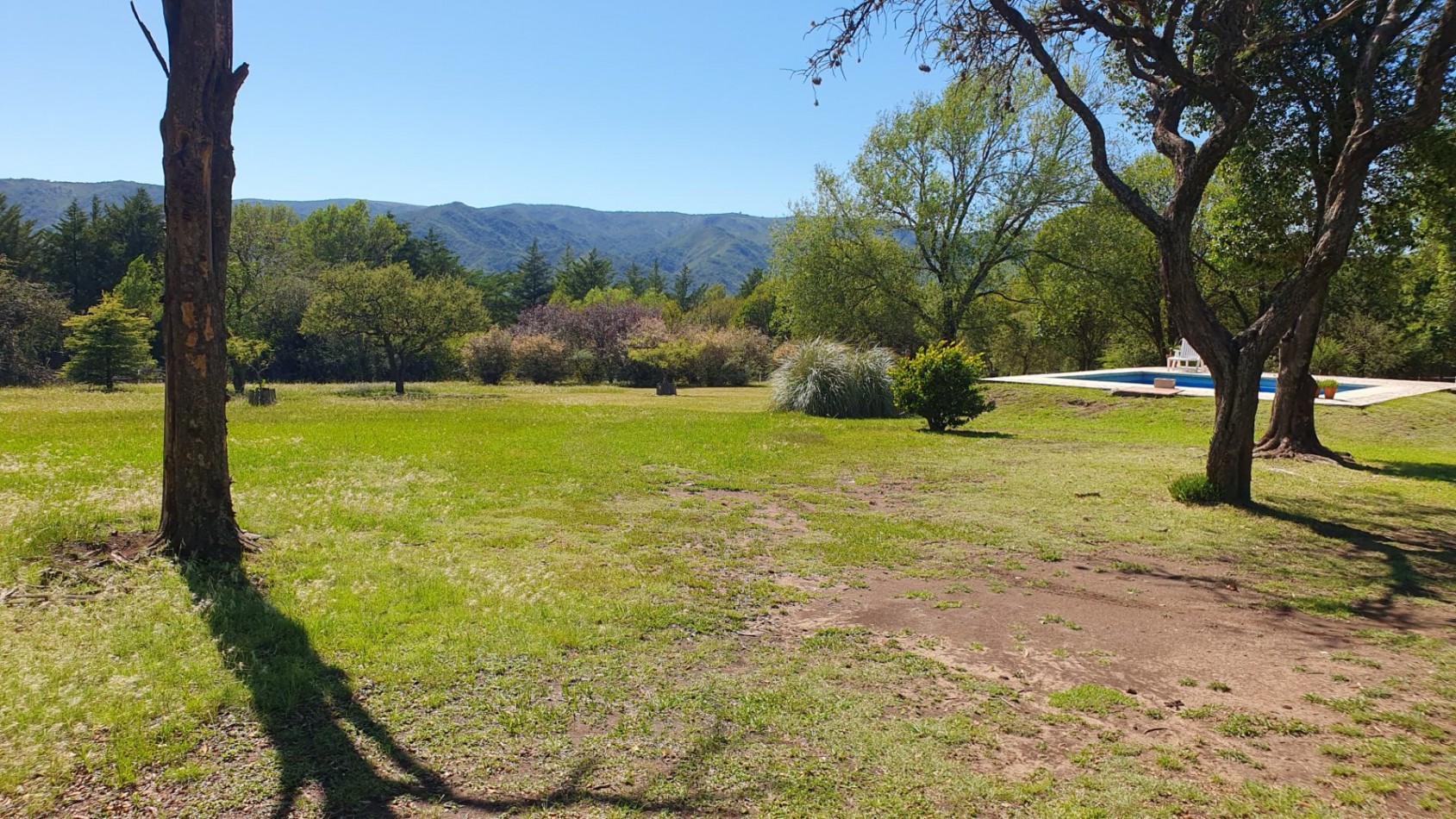 Casa en Venta con Gran Parque de 2 Hectareas Forestadas. Lugar Exclusivo