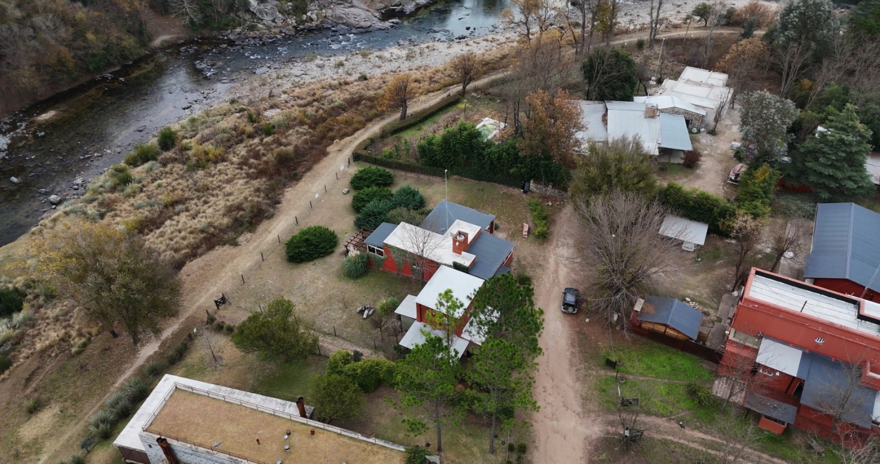 3 Cabañas Venta Santa Rosa de Calamuchita B° Santa Monica Sector Mate De Luna Costa De Rio Luz Agua Muy Exclusivo Gran Vista Facil Acceso Escritura
