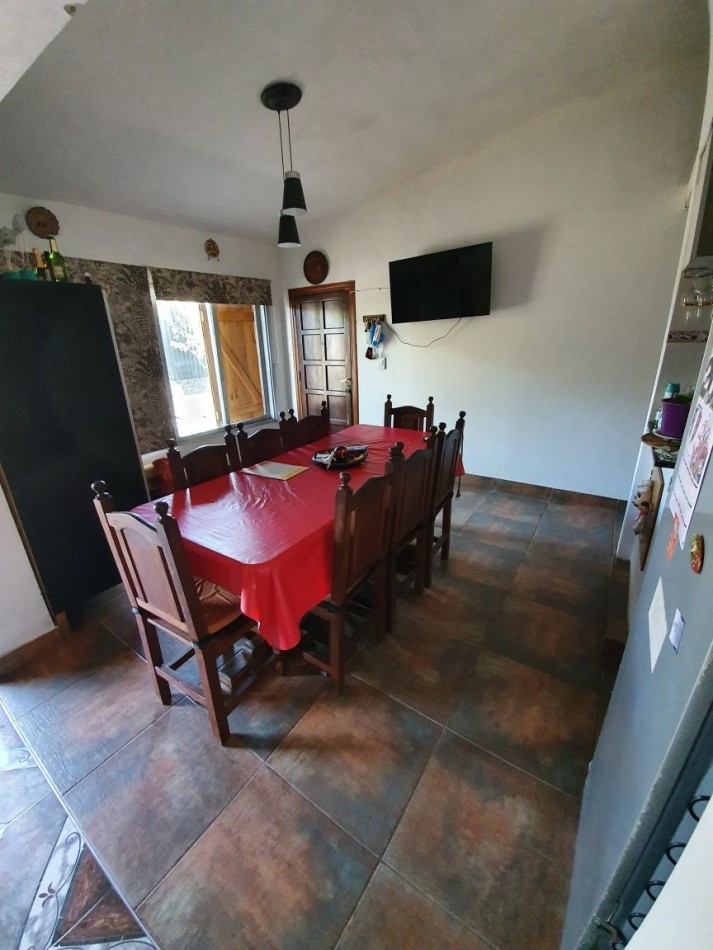 Casa Venta con Departamento Anexo De Dos Dormitorios Santa Rosa De Calamuchita Excelente Ubicacion Gas Natural Agua Luz Escritura 