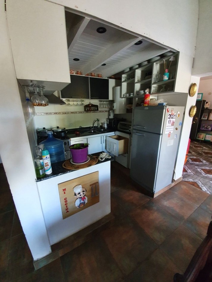 Casa Venta con Departamento Anexo De Dos Dormitorios Santa Rosa De Calamuchita Excelente Ubicacion Gas Natural Agua Luz Escritura 