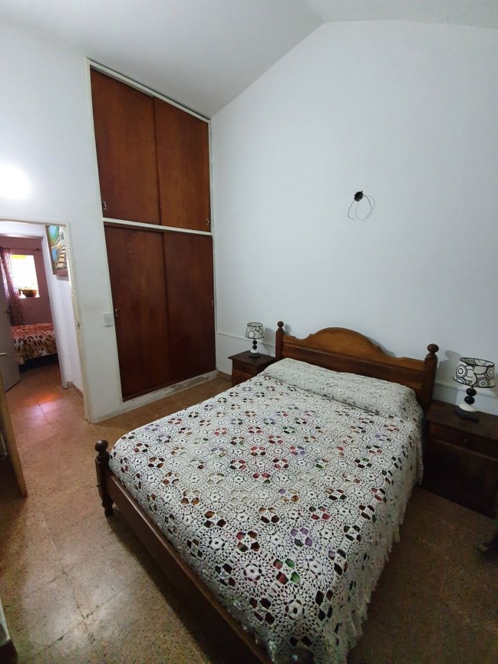 Casa Venta con Departamento Anexo De Dos Dormitorios Santa Rosa De Calamuchita Excelente Ubicacion Gas Natural Agua Luz Escritura 