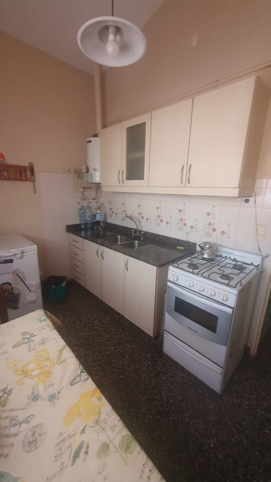 Casa Venta Villa General Belgrano a 150 metros Centro Esquina Comercial Apto Desarrollo Locales y Departamentos Todos los Servicios. 