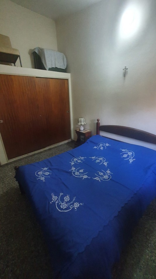 Casa Venta Villa General Belgrano a 150 metros Centro Esquina Comercial Apto Desarrollo Locales y Departamentos Todos los Servicios. 