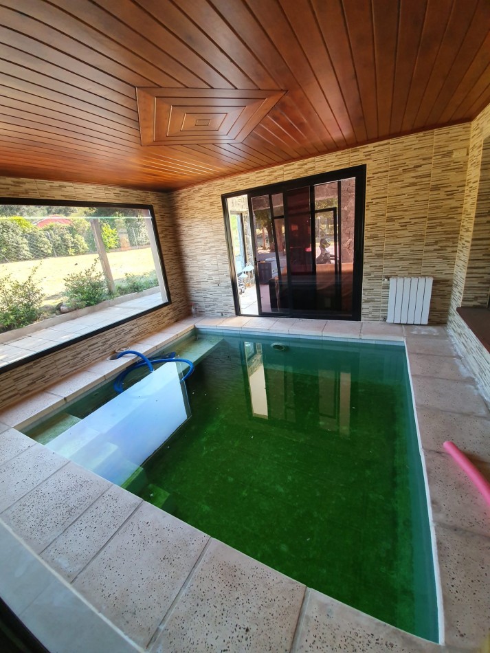 Casa Venta 5 Dormitorios Baños Piscina interior bodega Santa Rosa De Calamuchita