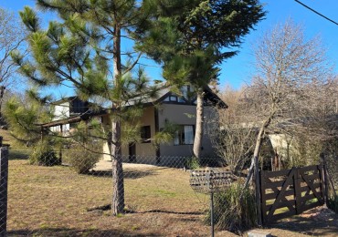 Cabaña Venta Yacanto 2 dormitorios Ubicacion Exclusiva Buenas Vistas Luz Agua Escritura Amplio Terreno